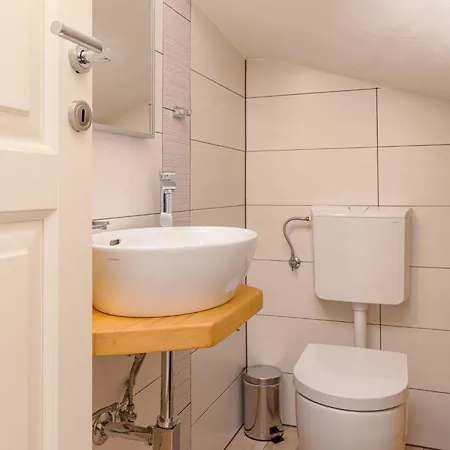 Pietra By Interhome * Galižana
