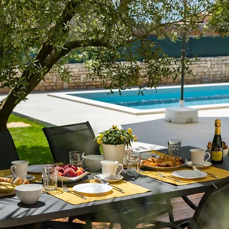 Tatil Evi Pietra By Interhome *
